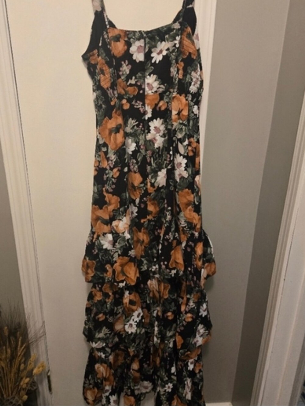 Abecrombie & Fitch Floral Drama Tiered Maxi Dress Size Medium Black & Floral - Picture 11 of 13